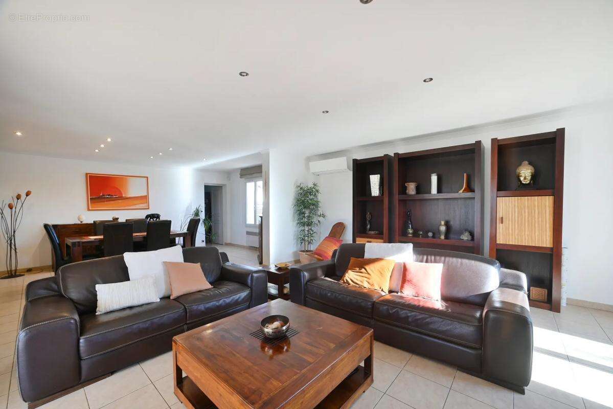 Maison à SAINT-GILLES