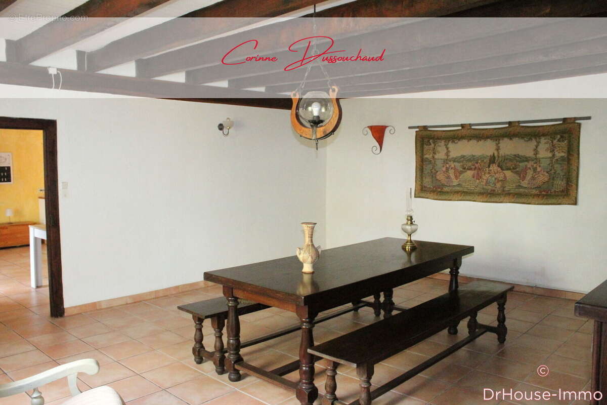 Maison 147 m² à Saint-Coutant  - photo 6