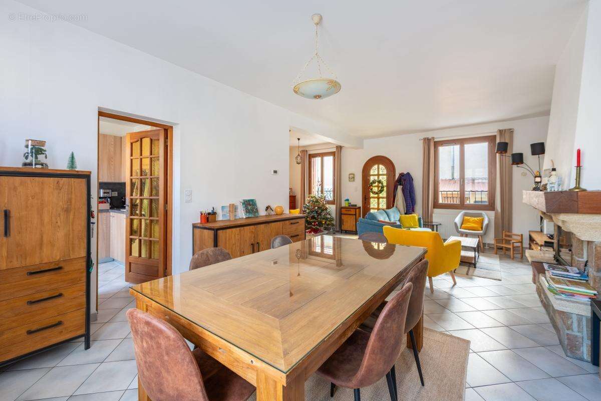 Maison à GENNEVILLIERS