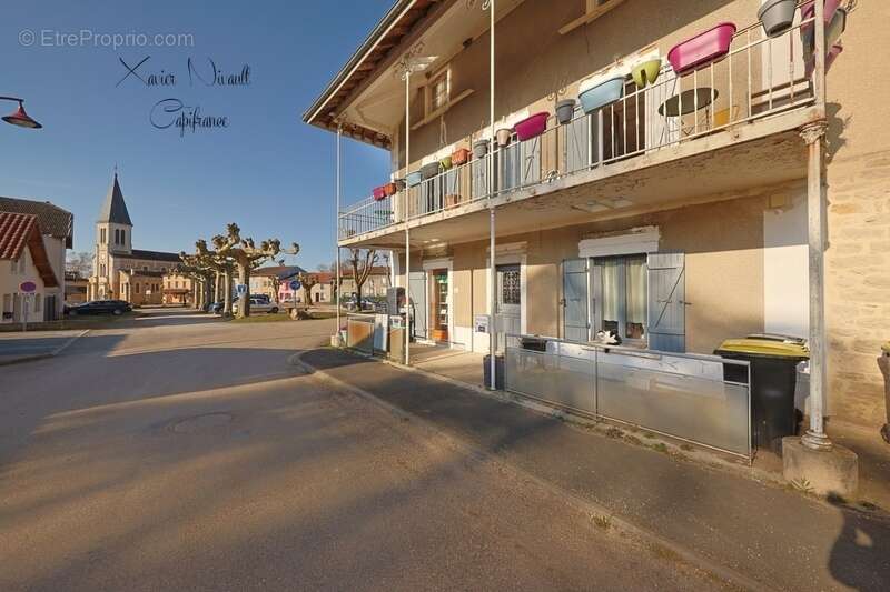 Maison à MONTREVEL-EN-BRESSE