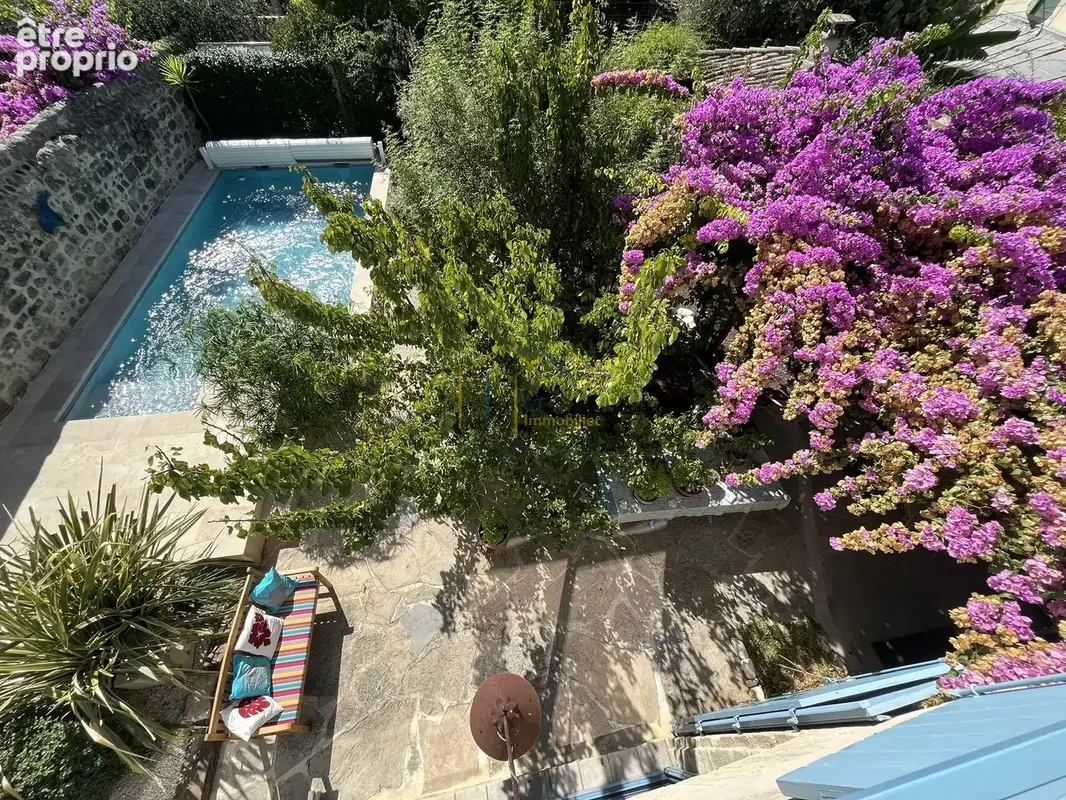 Maison de type vigneronne de 205m2 avec jardin et piscine - photo 2