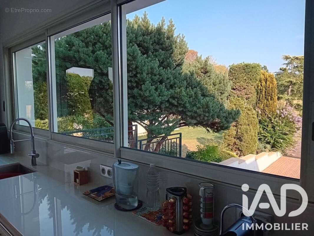 Maison 233 m² à Monteils  - photo 5