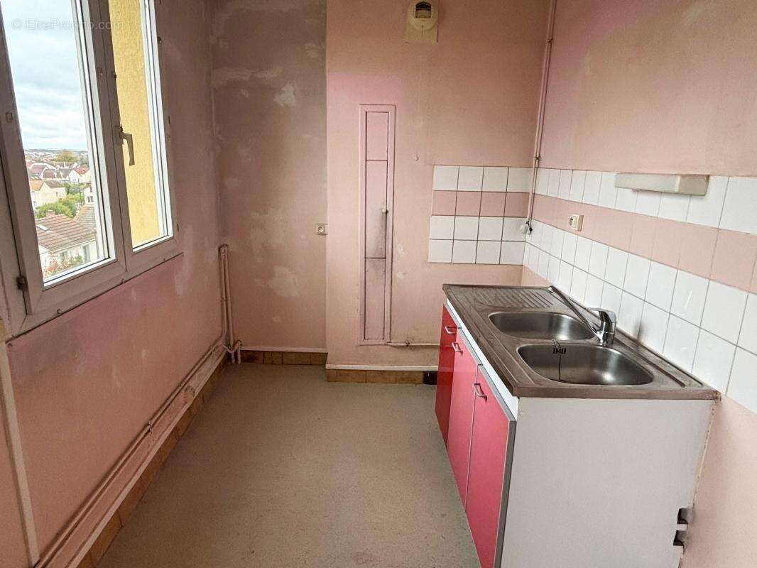 Appartement à SARTROUVILLE