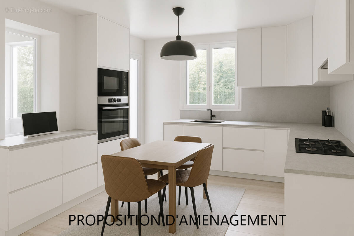 Maison à VOISINS-LE-BRETONNEUX