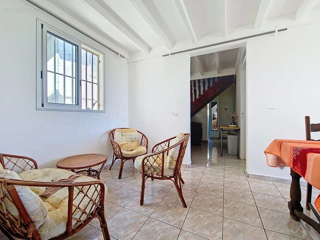 Maison à PETIT-BOURG