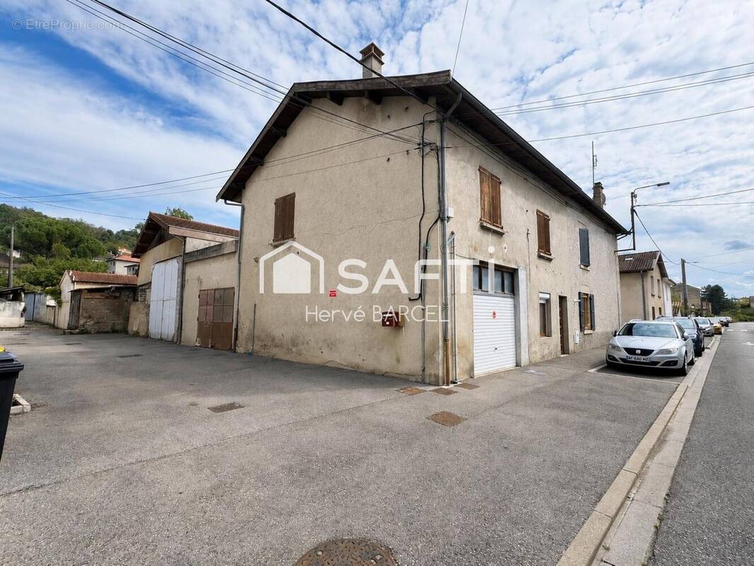 Photo 1 - Maison à BOURGOIN-JALLIEU