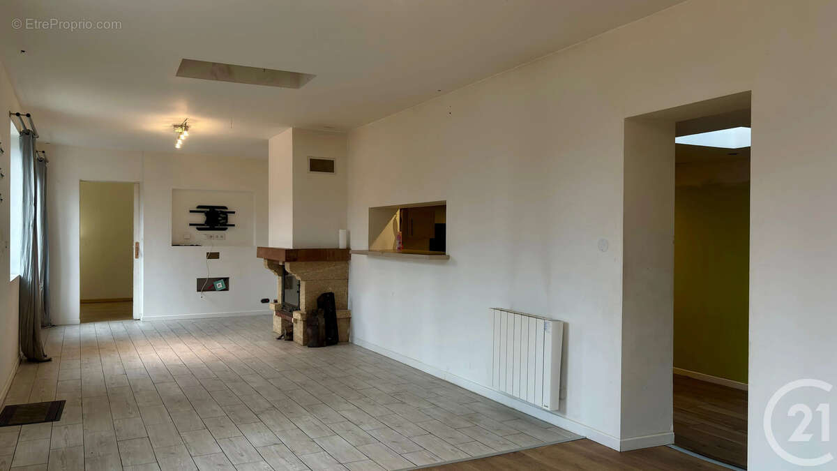 Maison à LA COUTURE-BOUSSEY