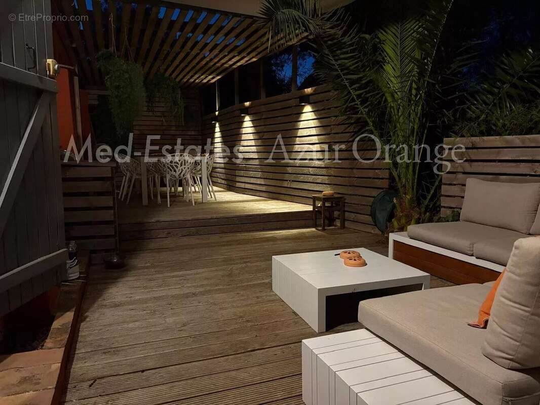 Appartement à GRIMAUD