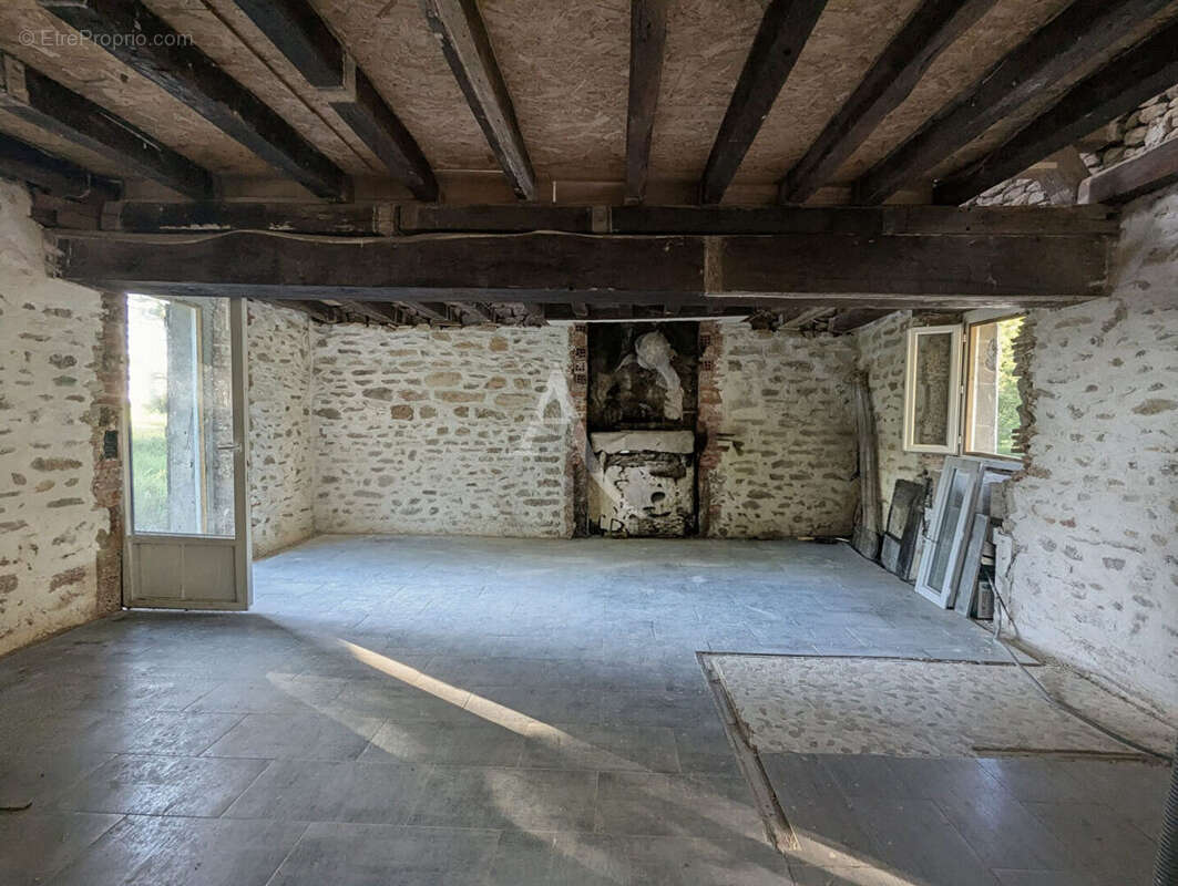 Maison à MARAY