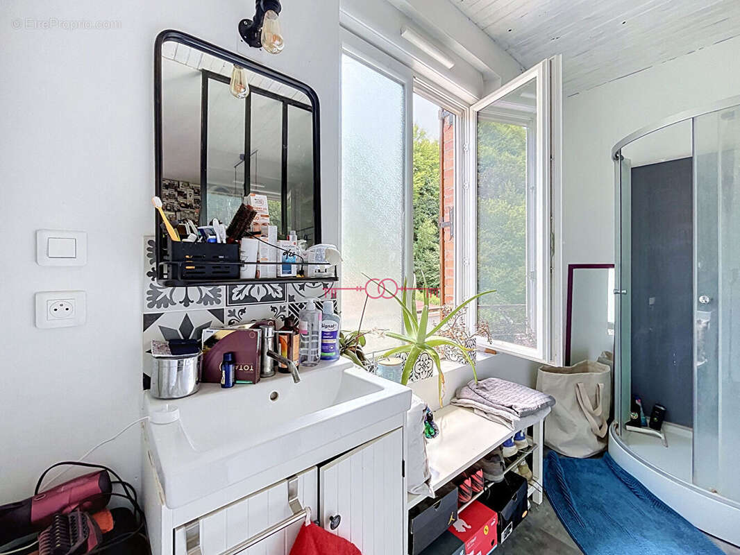 Maison de charme 6 pièces d'environ130 m2 à Vienne-le-Château - photo 13
