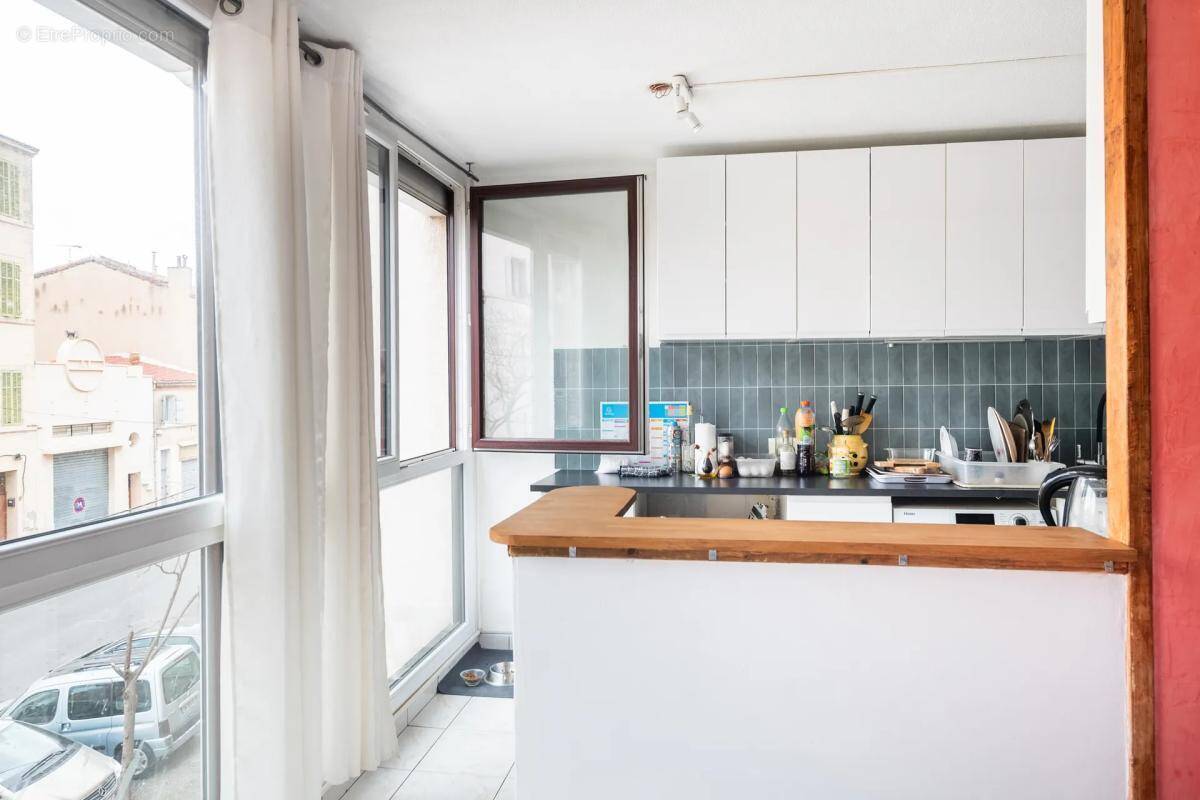 Appartement à MARSEILLE-3E