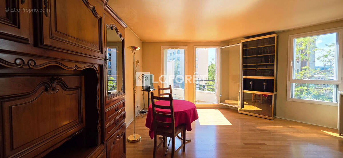 Appartement à SAINT-DENIS