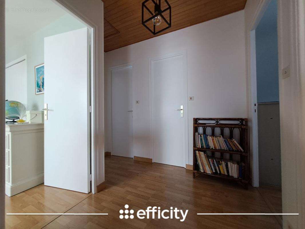Maison 123 m² à Peumerit  - photo 9