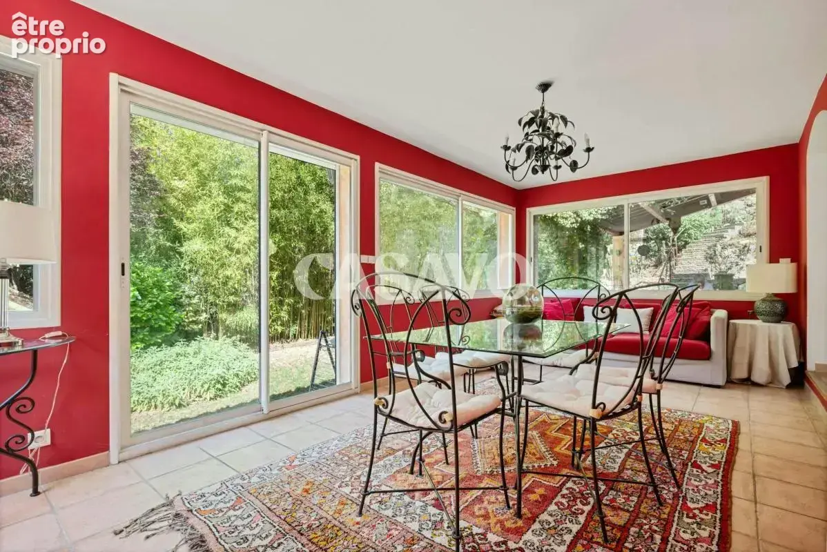 Vente Maison 7 pièces de 240m² - 13100 Saint-Marc-Jaumegarde - photo 7