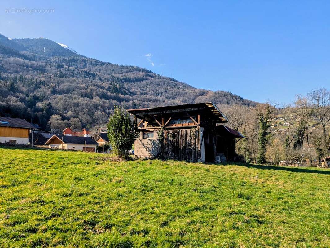 Terrain à SAINT-PAUL-SUR-ISERE