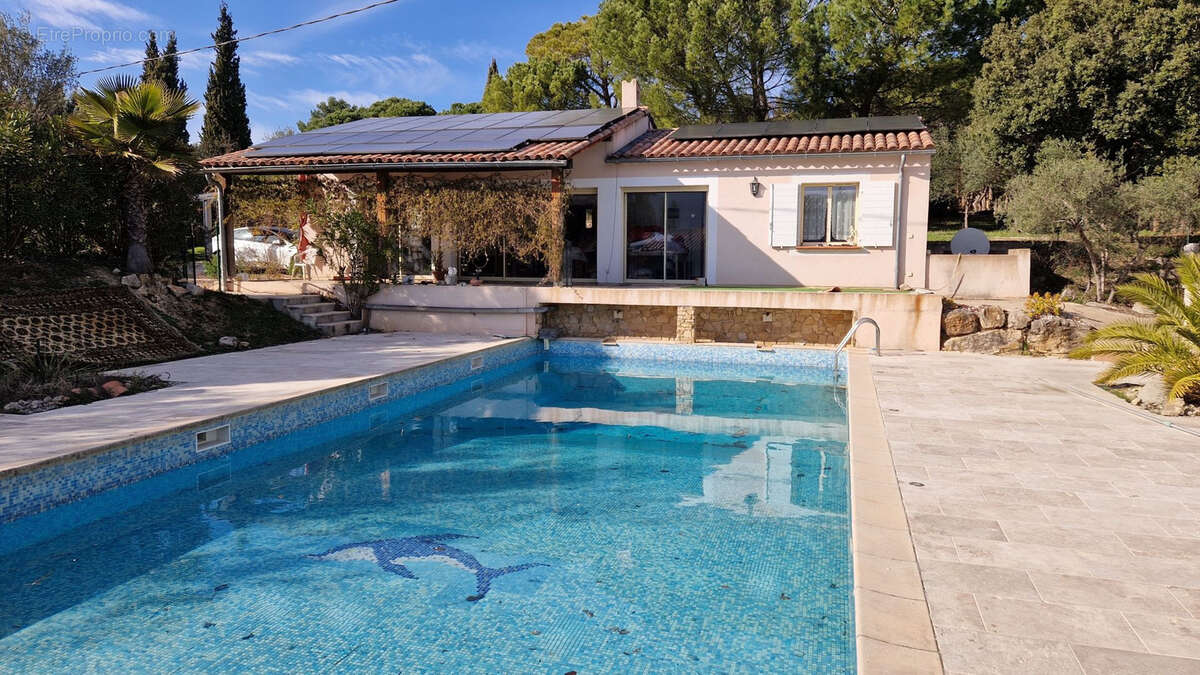 Maison 256 m2 - 5 chambres avec Piscine/ Pool house - BRIGNOLES - photo 22
