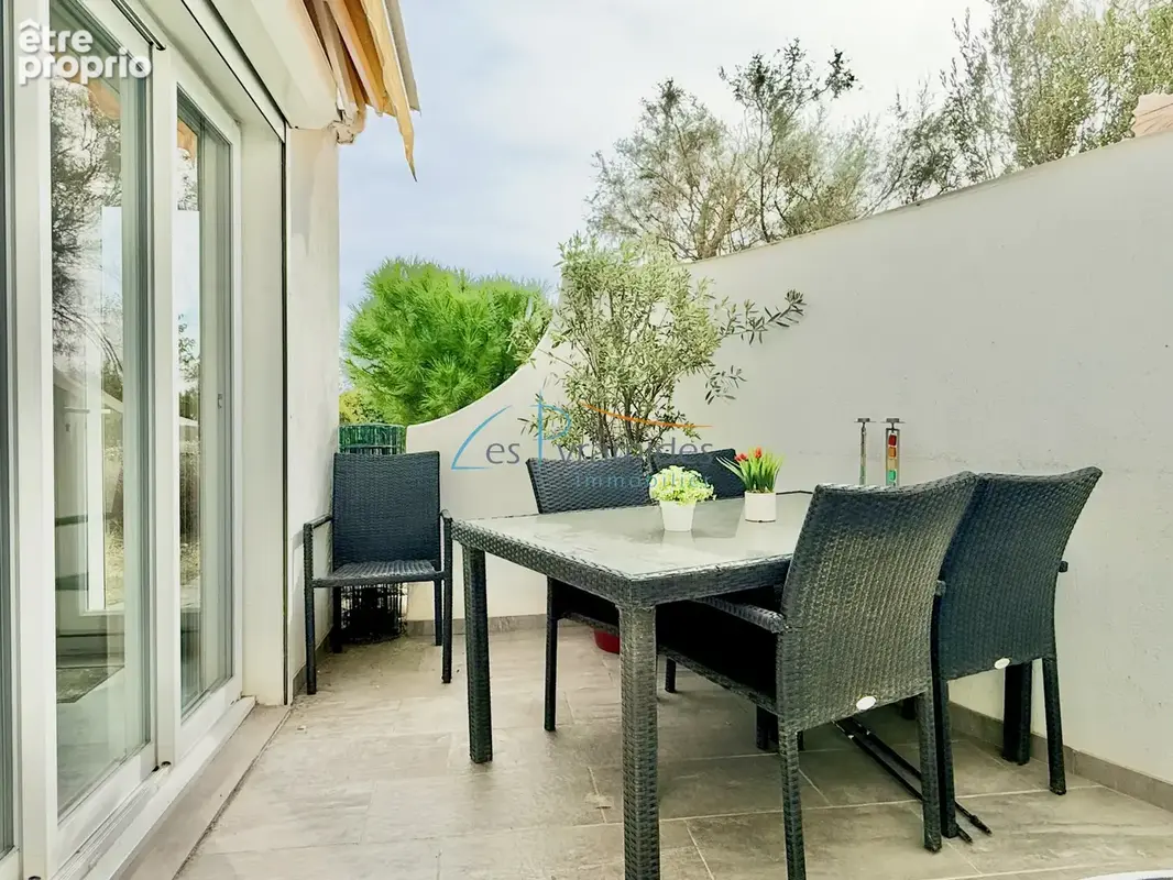 La grande motte - 1ere ligne couchant - 3 pieces avec garage - piscine - photo 3
