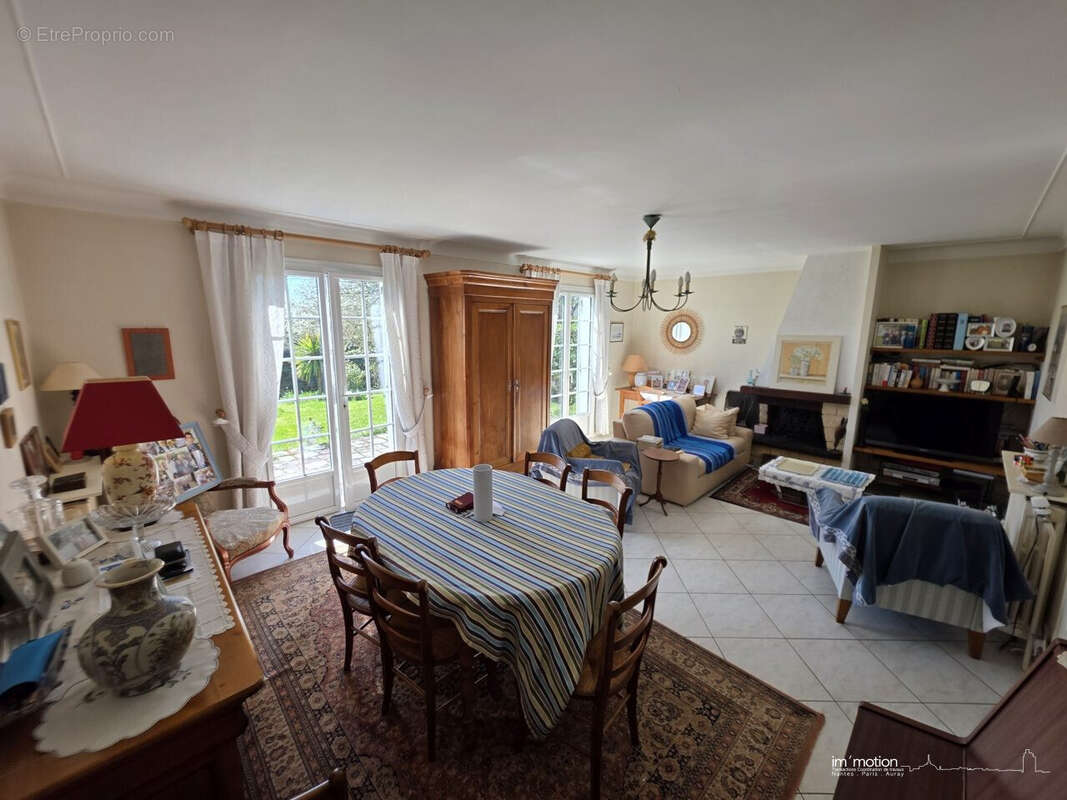 Maison à LA CHAPELLE-SUR-ERDRE