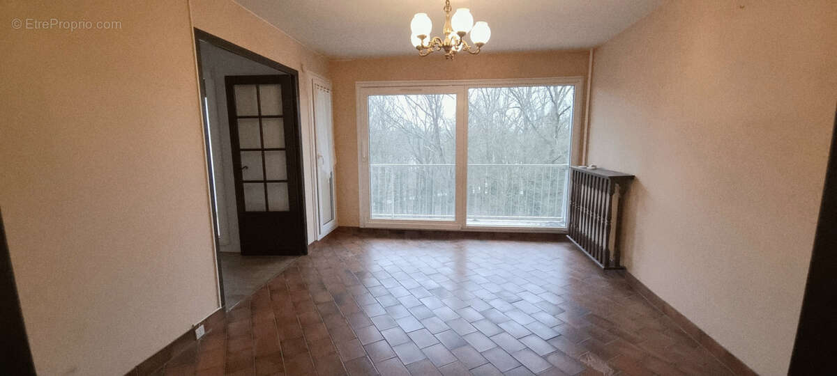 Appartement à TREMBLAY-EN-FRANCE