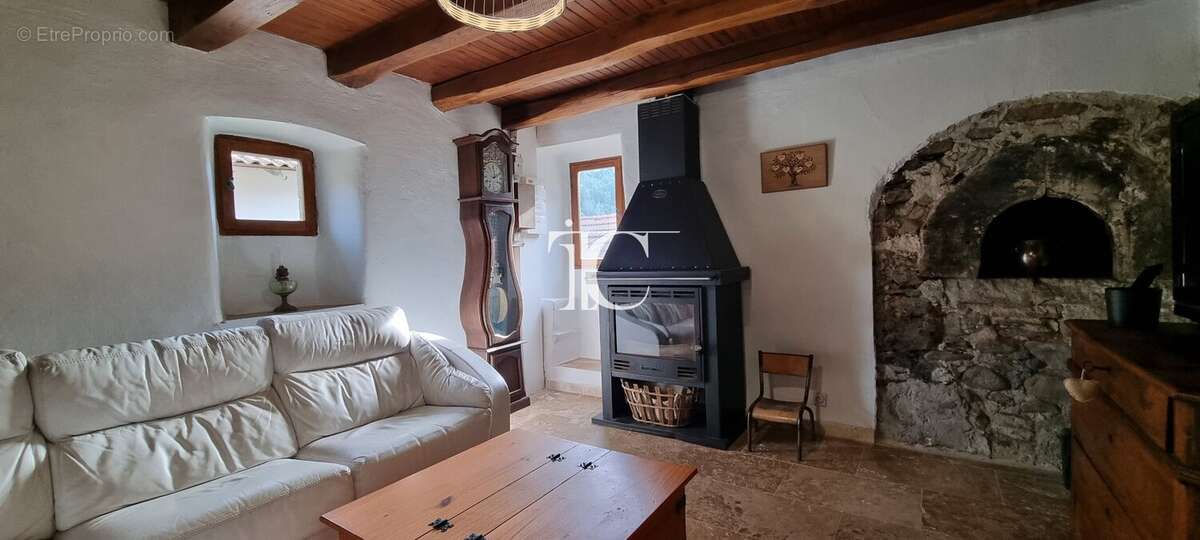 Maison à SENECHAS