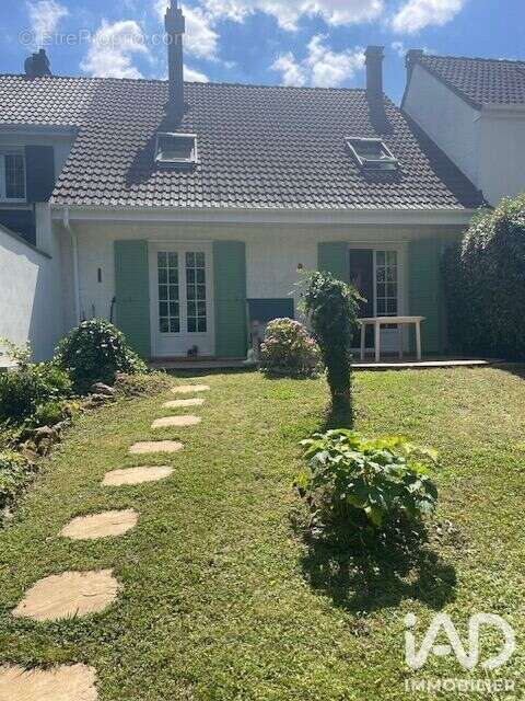 Photo 2 - Maison à DAMMARIE-LES-LYS