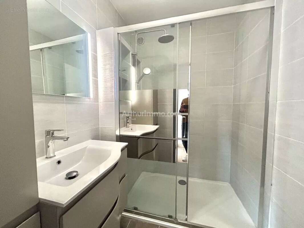 Appartement à VILLENEUVE-LOUBET