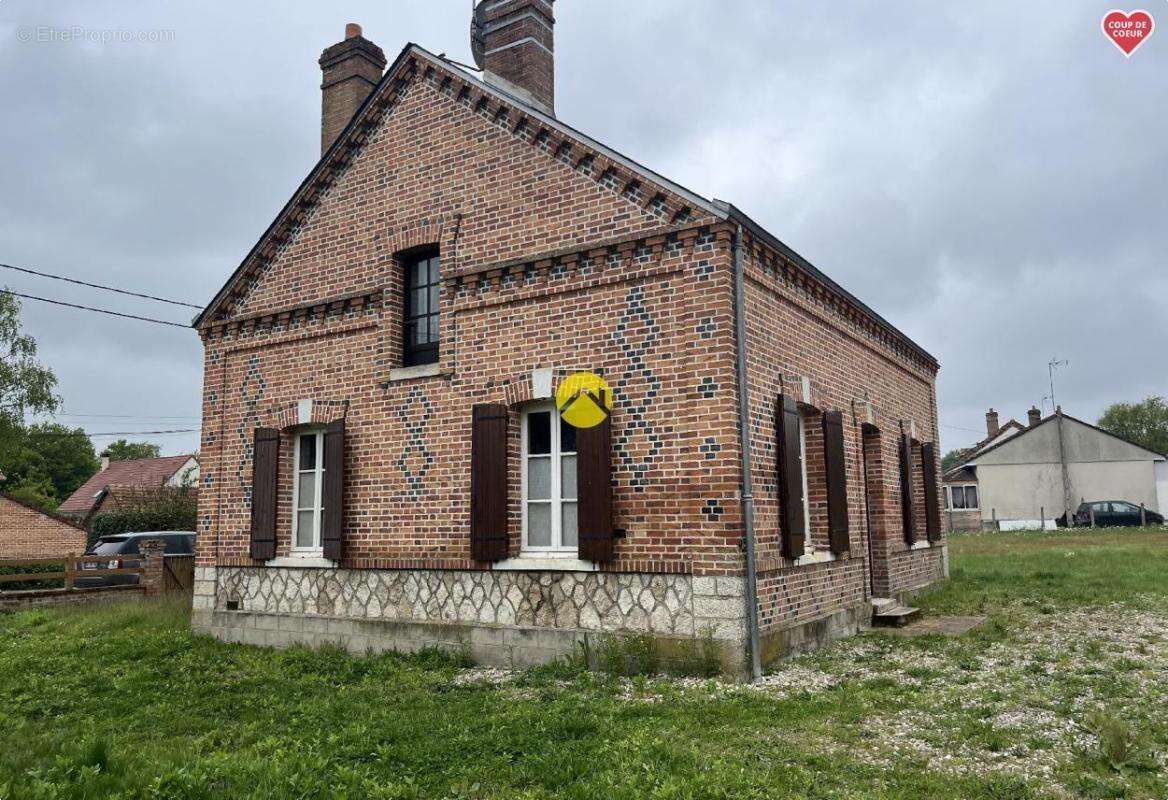 Maison à LAMOTTE-BEUVRON