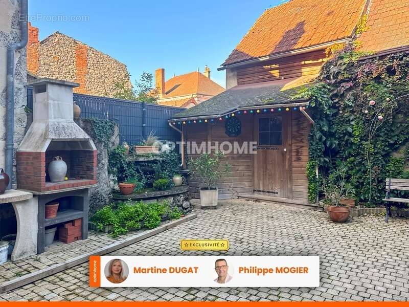 Maison à SAINT-GERAND-LE-PUY