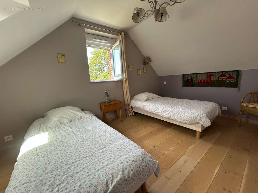 Créhen : Maison en pierres - photo 15