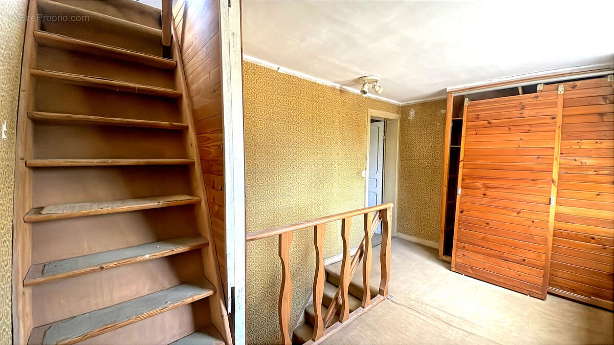 Maison 4 chambres, jardin et garage - photo 7