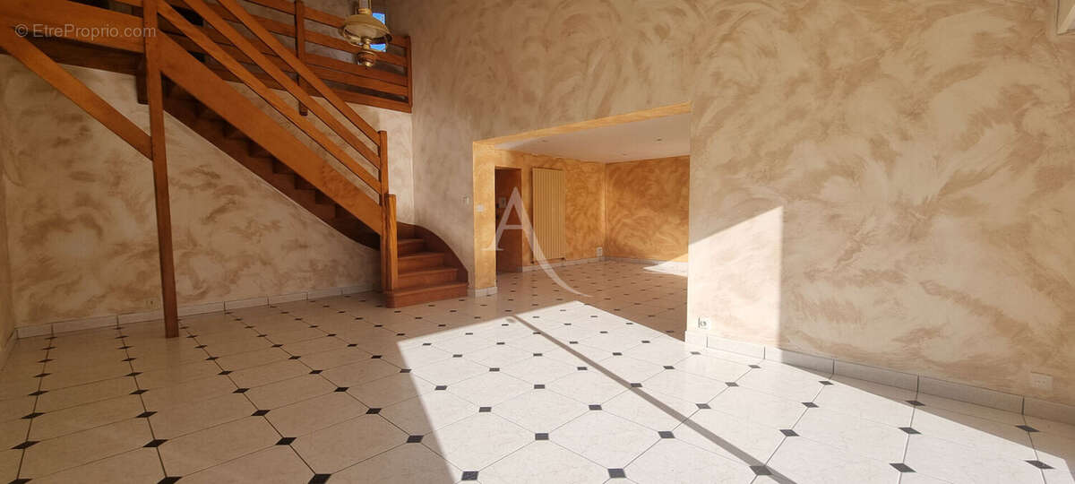 Maison à NOTRE-DAME-DE-RIEZ