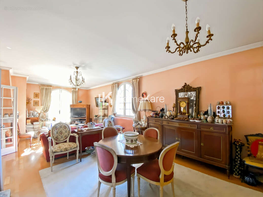 Maison à MARTIGNAS-SUR-JALLE