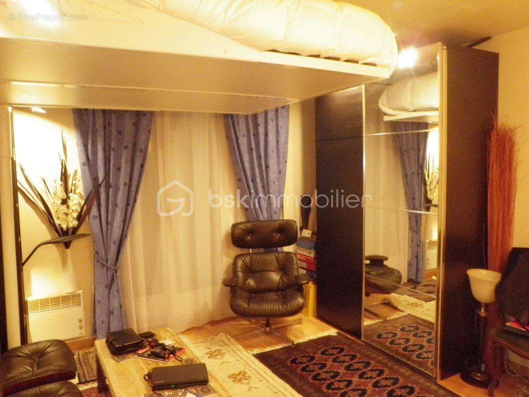 Appartement à MENNECY