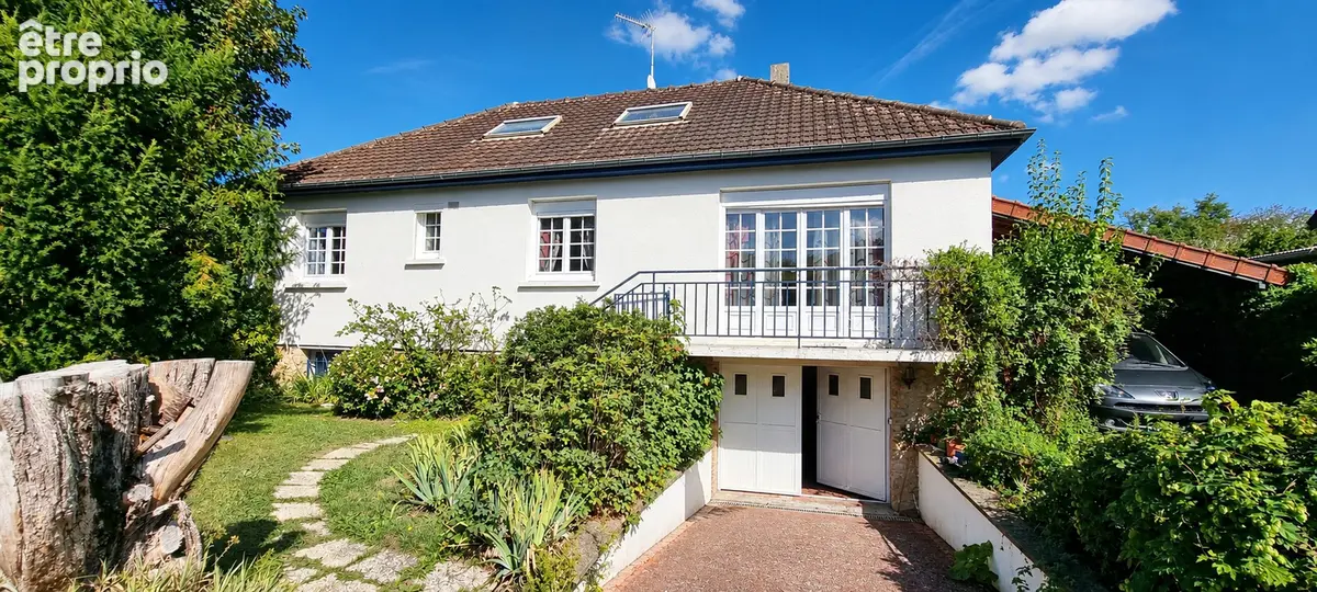 Photo Maison à Montmacq au prix de 173 000€