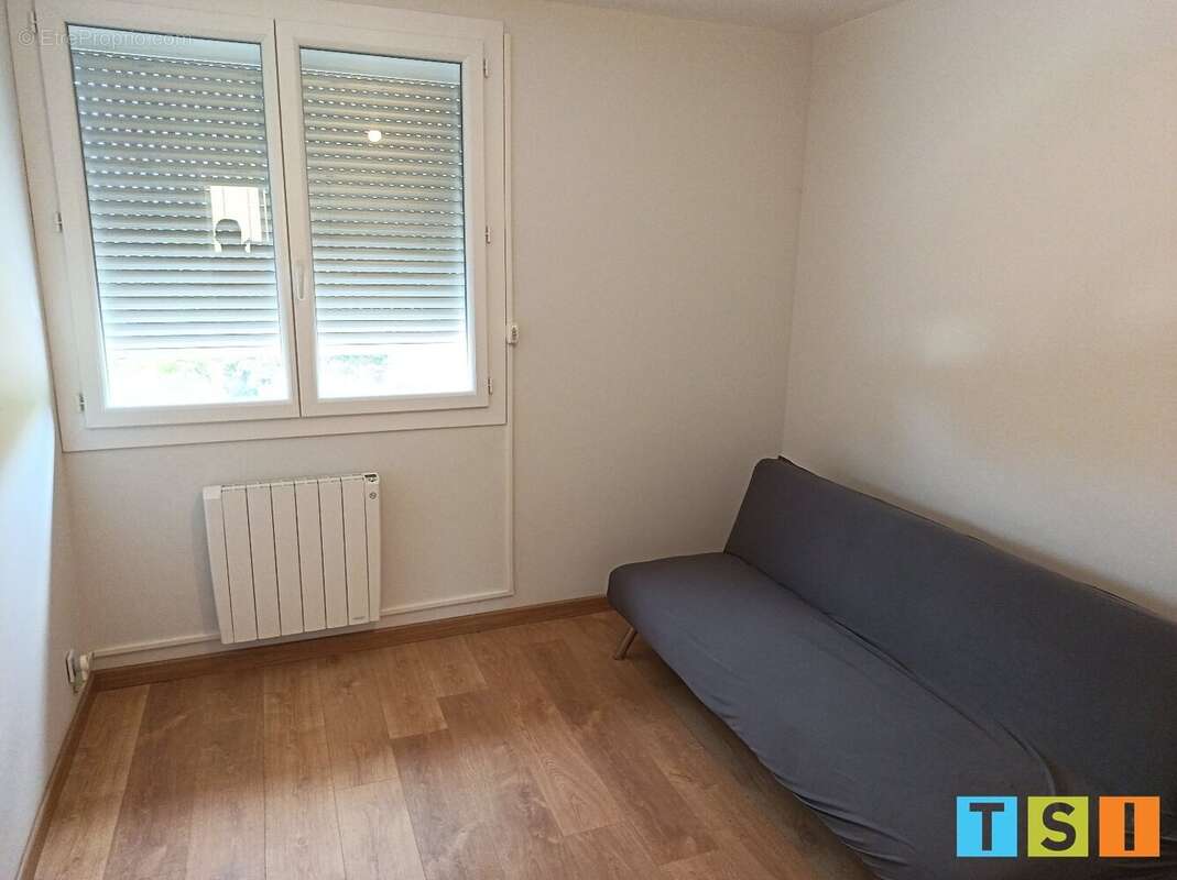 MONTREJEAU: appartement type T3 entièrement rénové. - photo 8