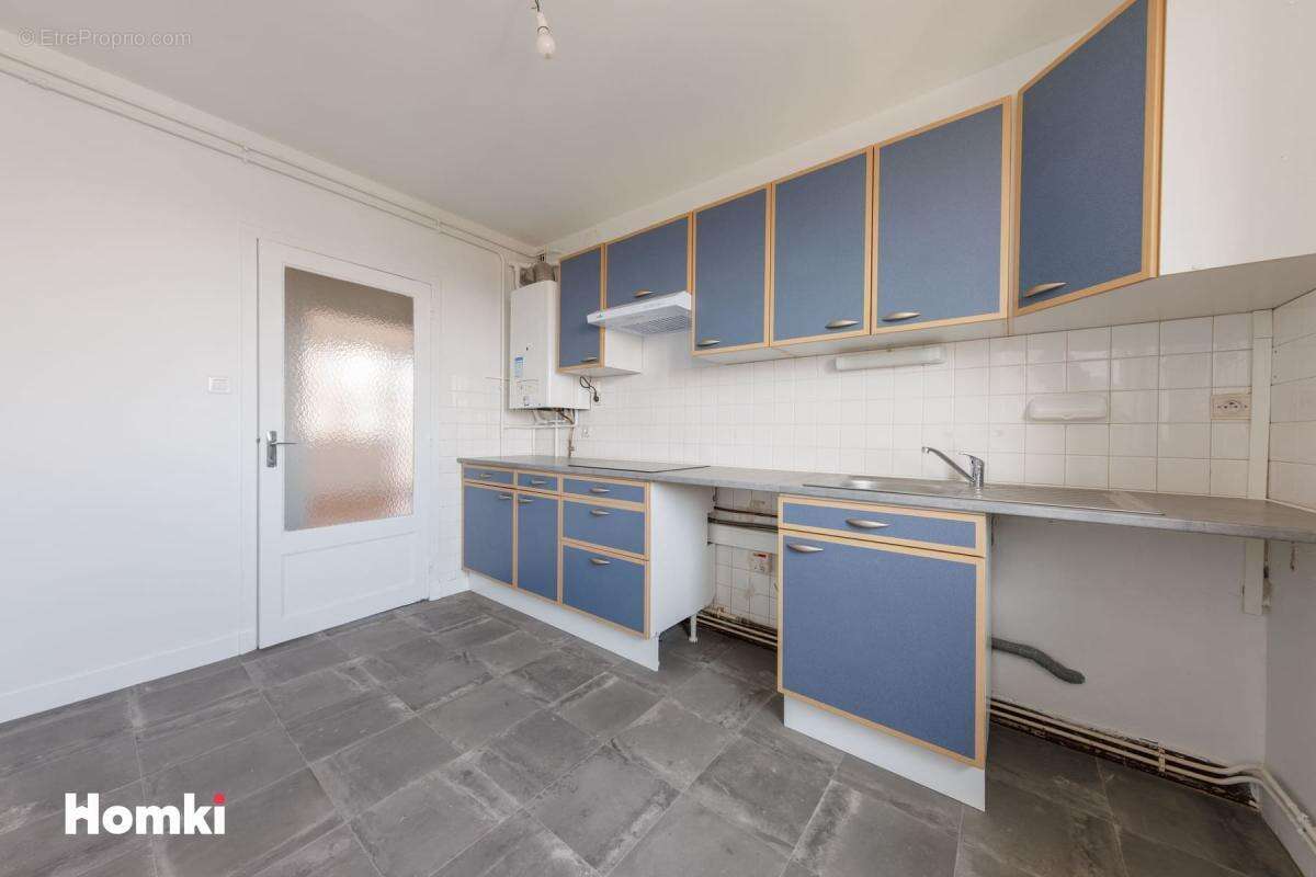 Appartement T3 de 68 m2 avec garage – Clermont-Ferrand, rue Lécuellé - photo 6