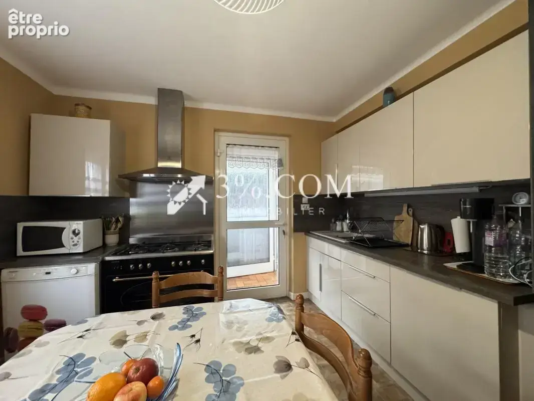 3%COM Charmante maison avec 3 chambres - jardin et dépendanc - photo 12