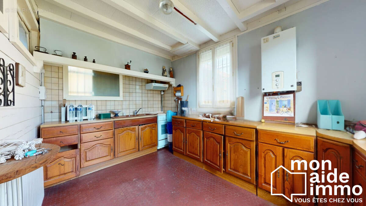 Maison à FARGUES-SAINT-HILAIRE