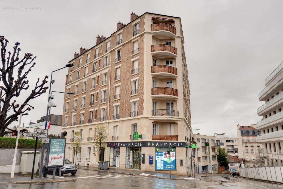 Appartement à ISSY-LES-MOULINEAUX