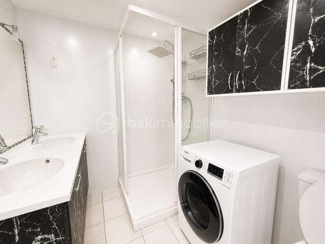 Maison avec deux appartements – Terrain 993 m² – Idéal famille, investissement ou projet locatif - photo 11