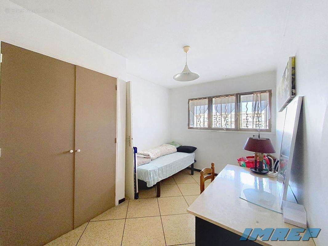 Appartement à MARSEILLE-9E