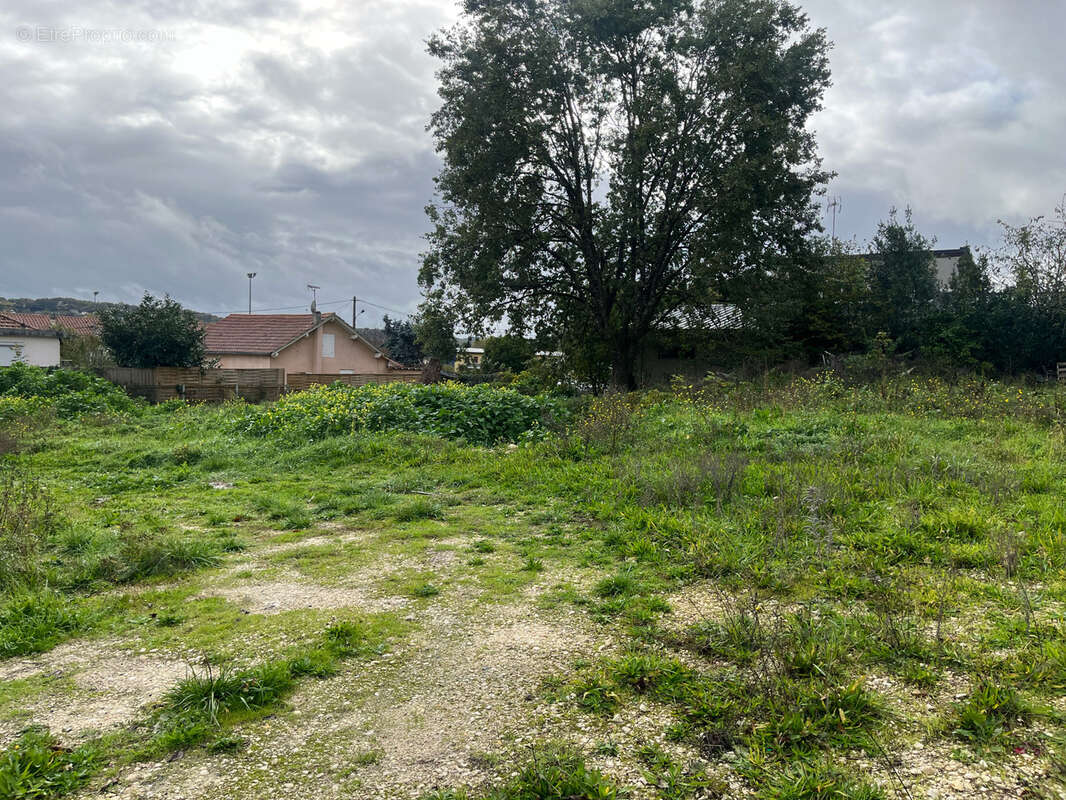 Terrain à TRELISSAC