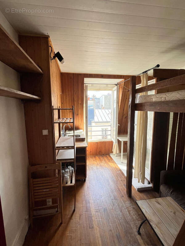 Appartement à PARIS-14E