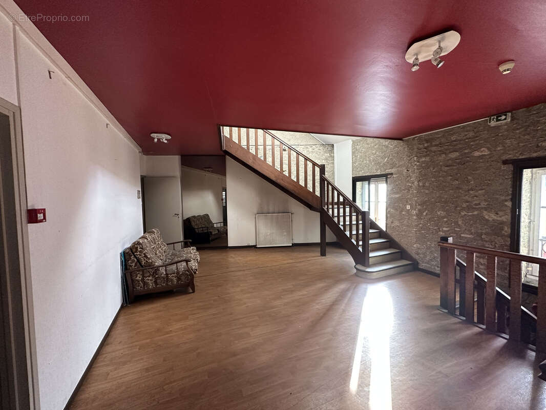 Immeuble de 1120 m2 d'exploitation à Gurmençon - photo 13