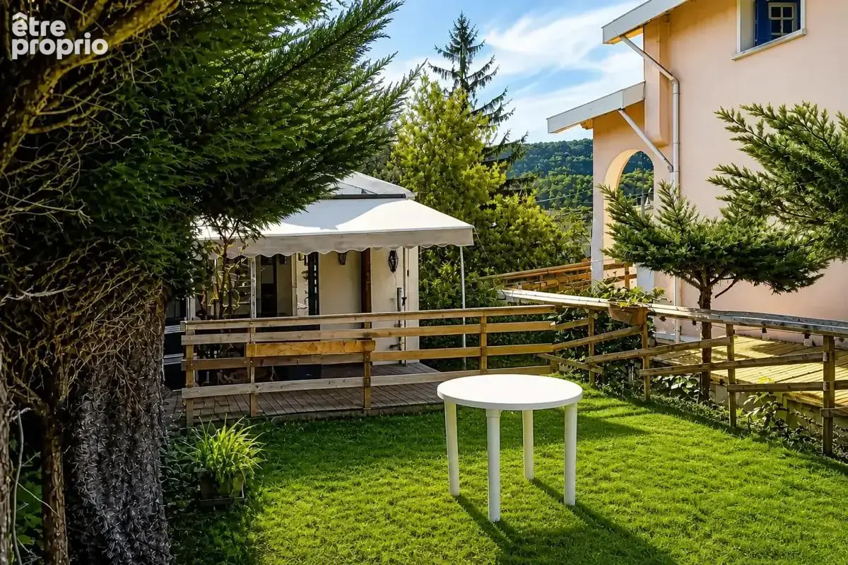 Lavelanet – maison 220 m² – 7 chambres – 2 logements – jardin, terrasses et garage - photo 13