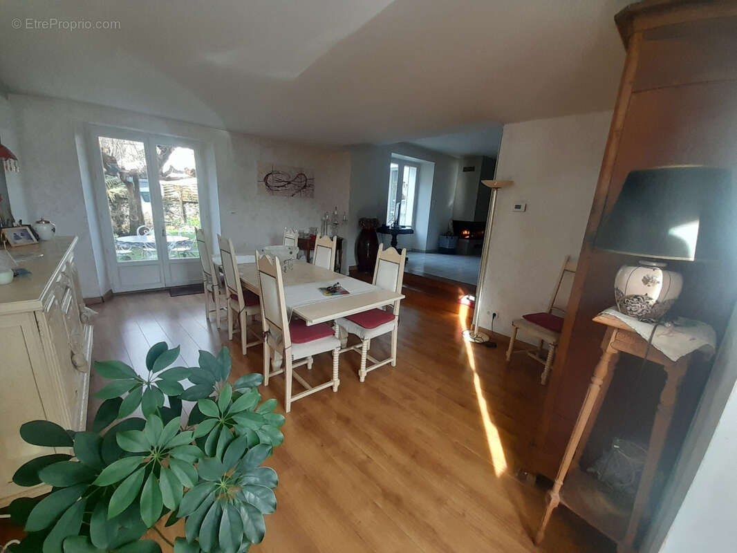 Maison à SAINT-PE-DE-BIGORRE