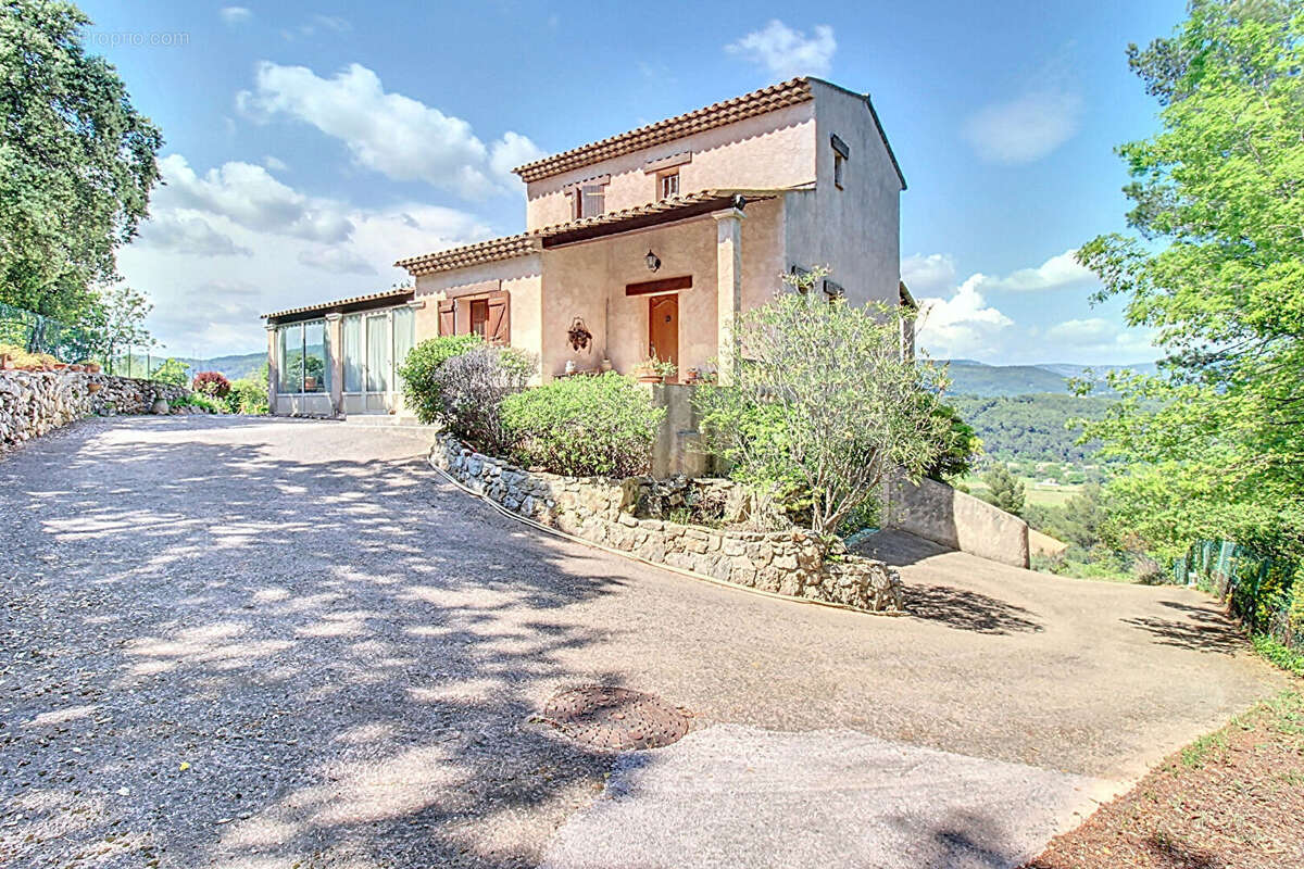 Maison à FIGANIERES