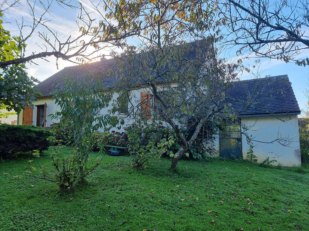 Maison à SAINT-MARTIN-DU-VIEUX-BELLEME