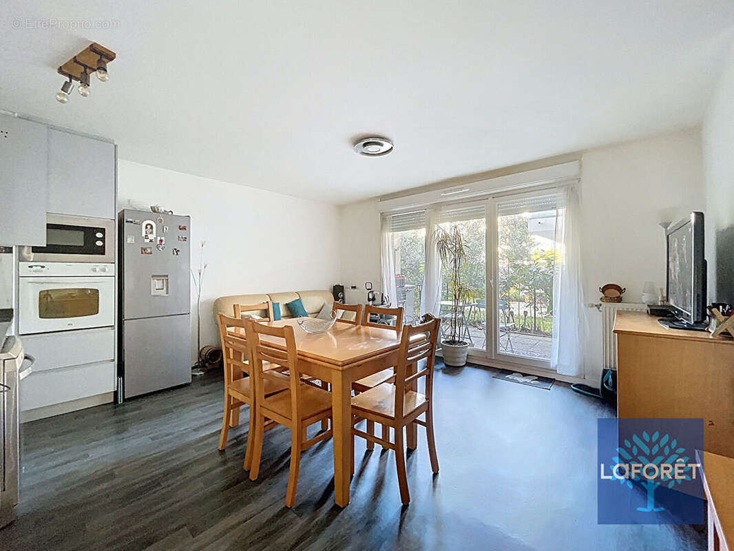 Appartement à CHILLY-MAZARIN