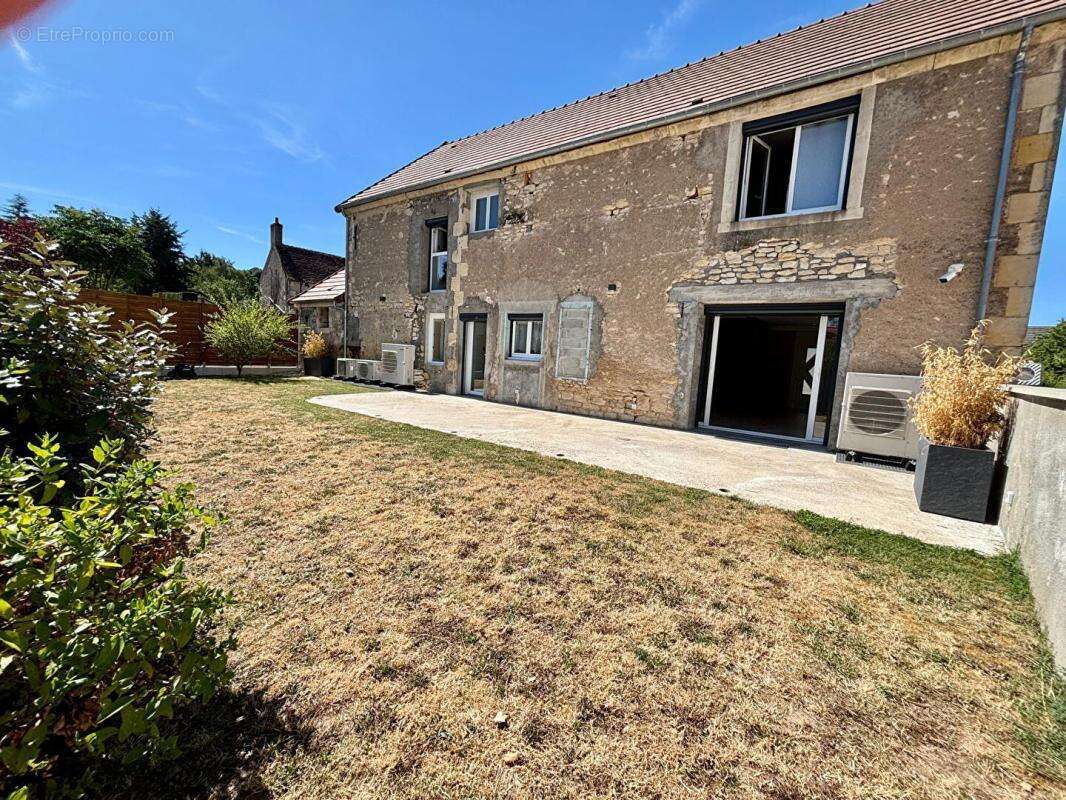 Maison à POUGUES-LES-EAUX